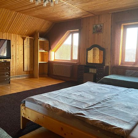 Ferienwohnung Під Явором Worochta Exterior foto