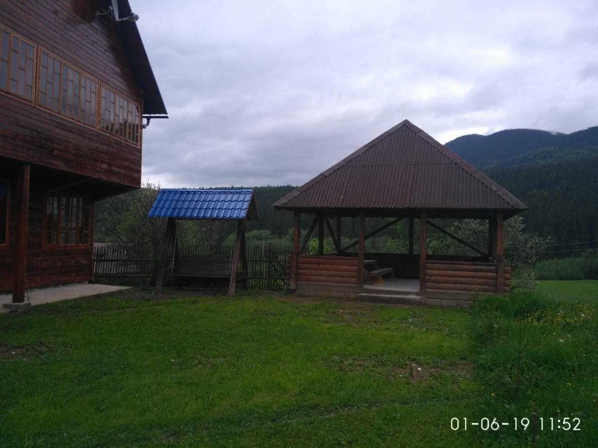Ferienwohnung Під Явором Worochta Exterior foto